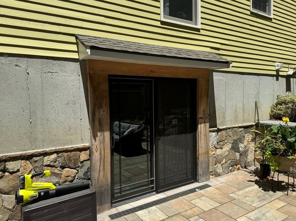 4 Longobardi Dr, Franklin MA exterior