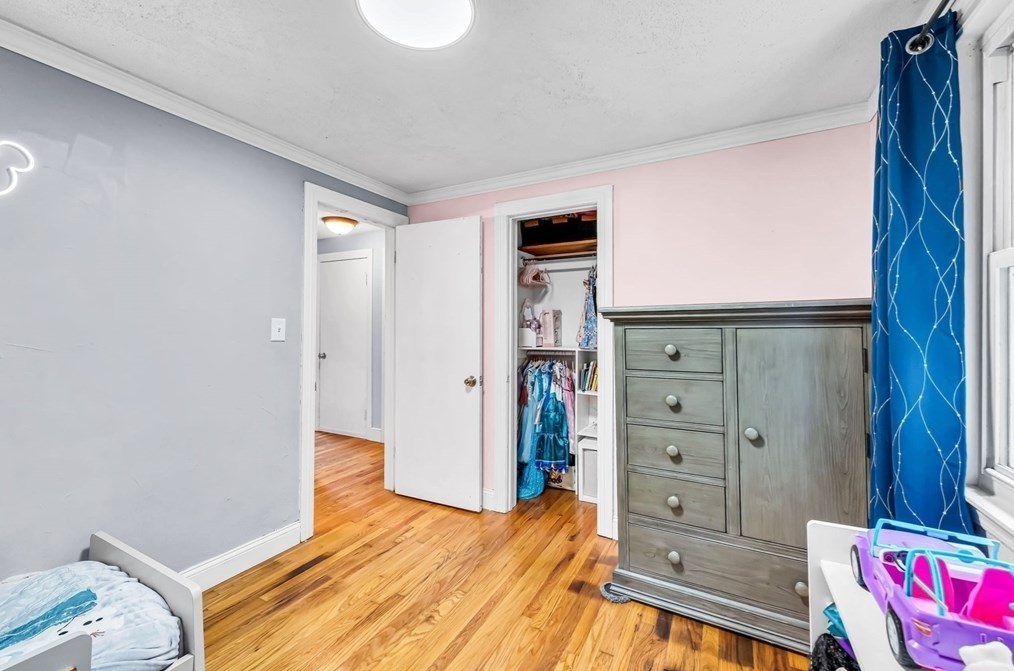 23 Reynolds Ave, Monson MA  01057-1412 exterior