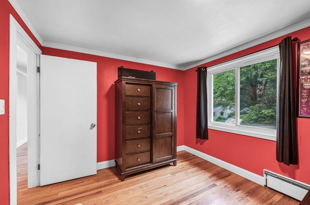 23 Reynolds Ave, Monson MA  01057-1412 exterior