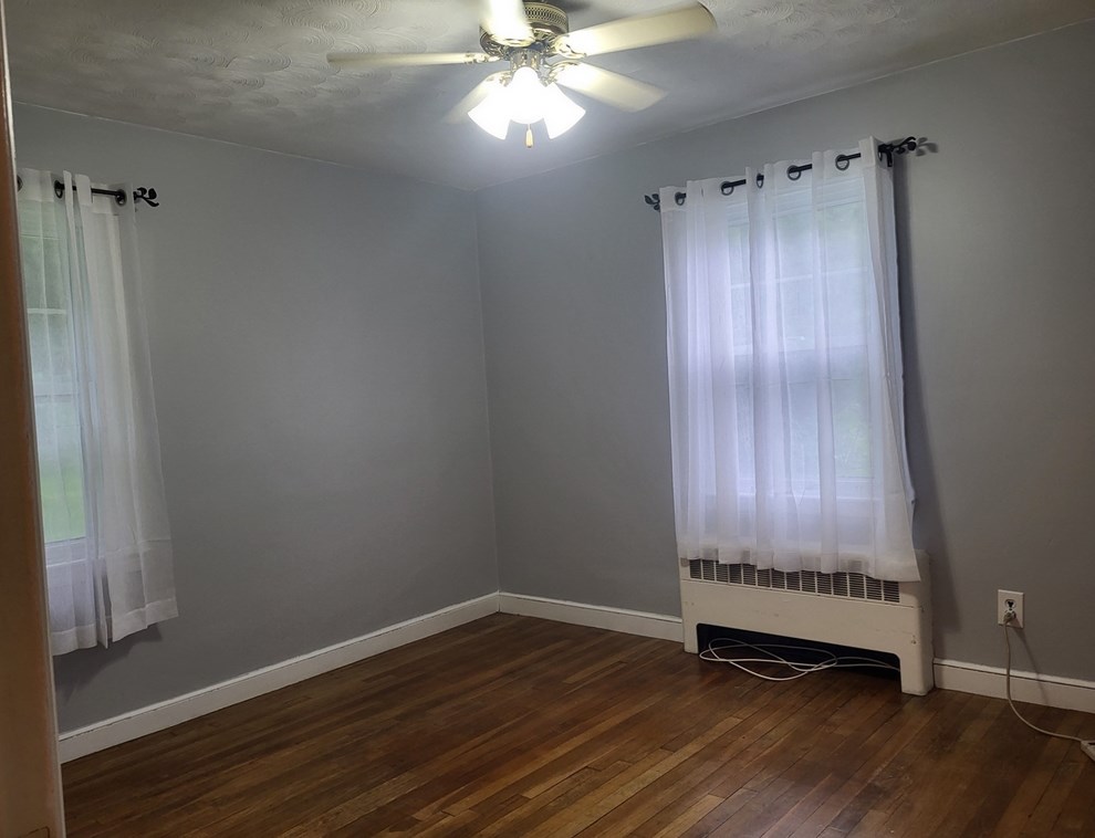 54 Colby Ave, Worcester MA 01605-2207 exterior