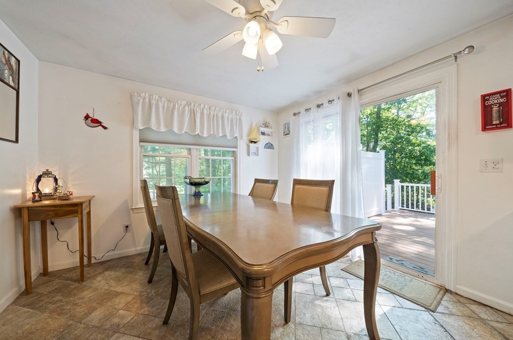 17 Edward Dr, Whitman MA 02382-1660 exterior