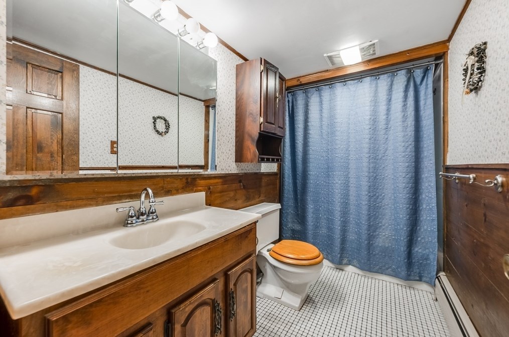 261 Asbury St, Hamilton MA 01982-1842 exterior