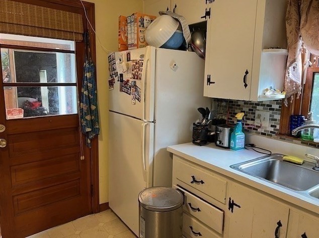 151 Bunker Hl Ave, Lowell MA 01850-1903 exterior