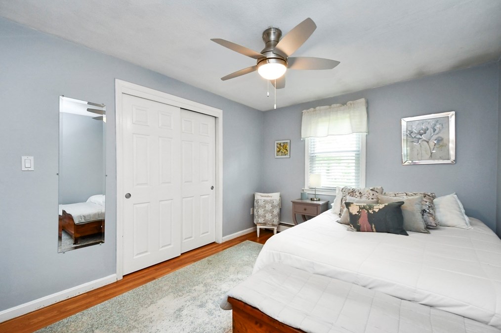 8 Meadowbrook Way, Norfolk MA 02056-1024 exterior