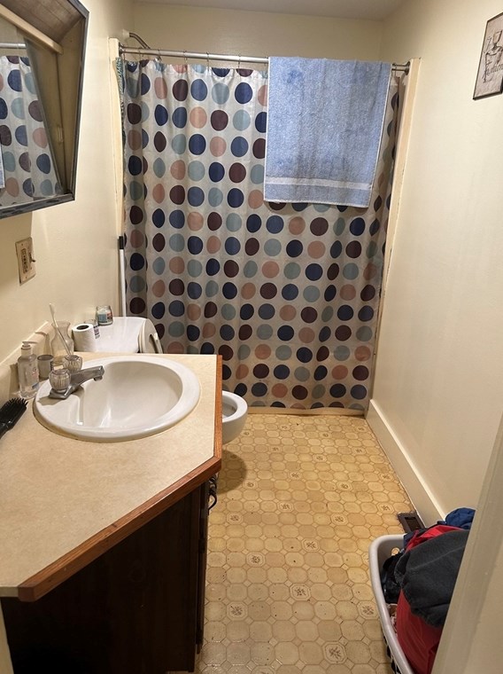 103 Conway St, Greenfield MA 01301-1516 exterior