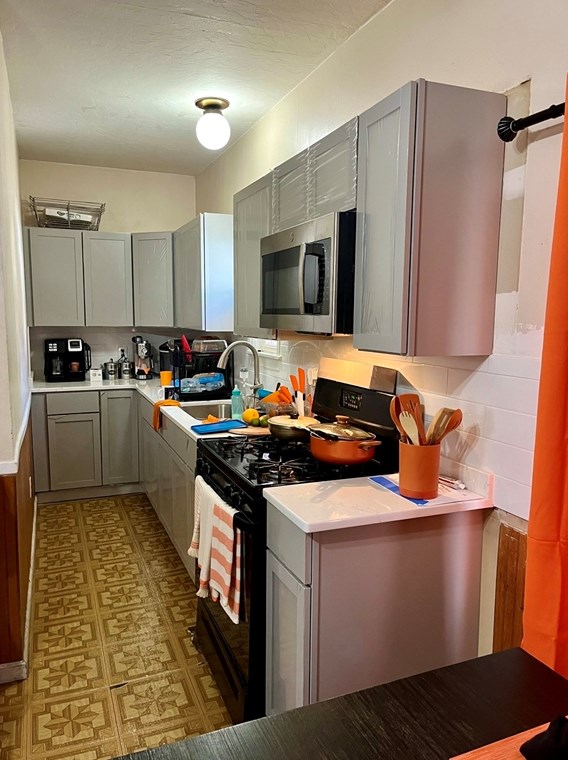 9 Riley St, Worcester MA 01610-2619 exterior