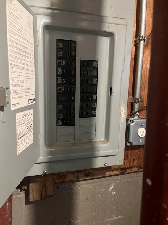 9 Riley St, Worcester MA 01610-2619 exterior