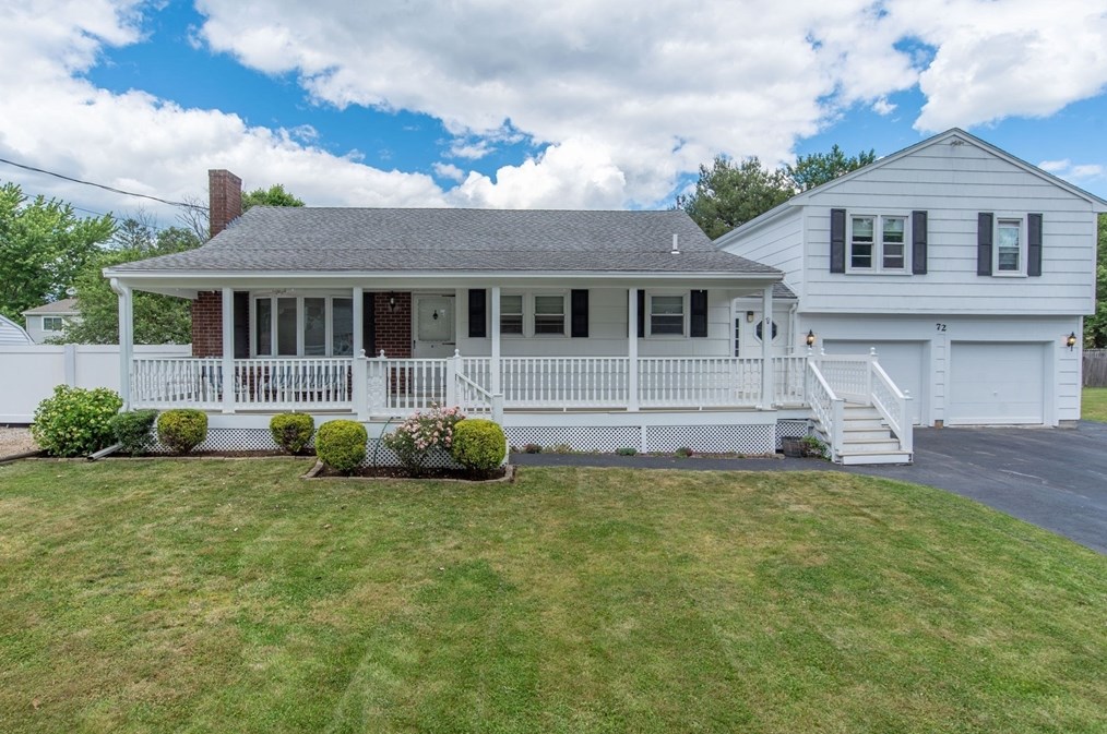 72 Westhaven Dr, Brockton, MA 02301 exterior