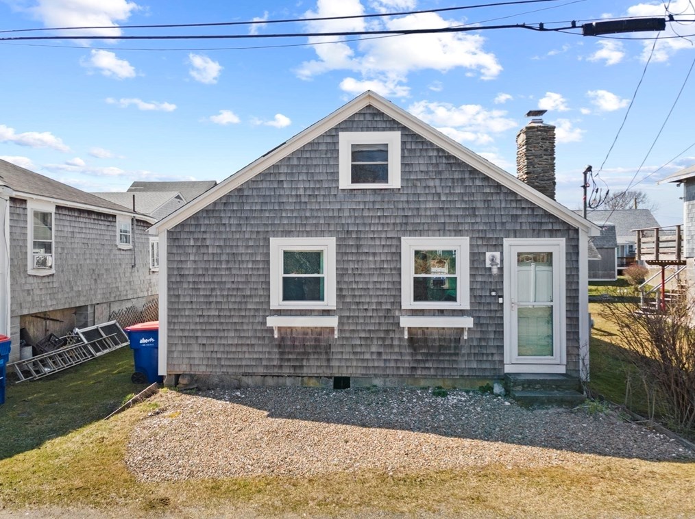 19 Channel St, Mattapoisett MA 02739-2145 exterior