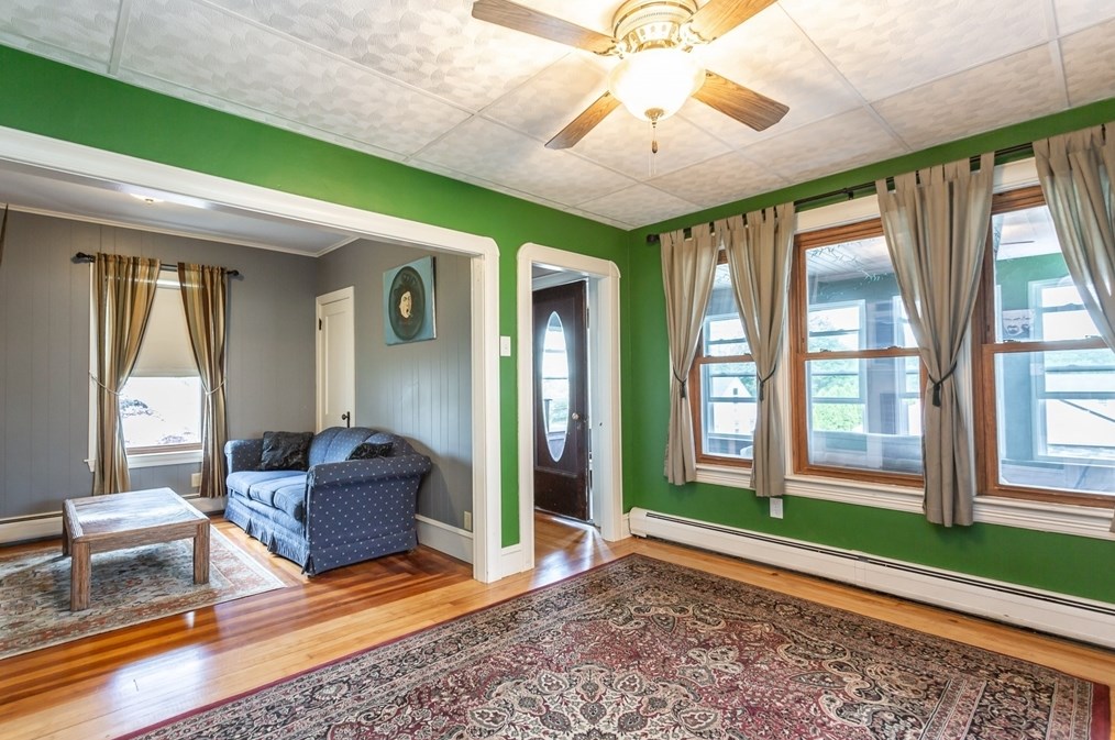 123 Huard St, Fall River MA 02721-3621 exterior