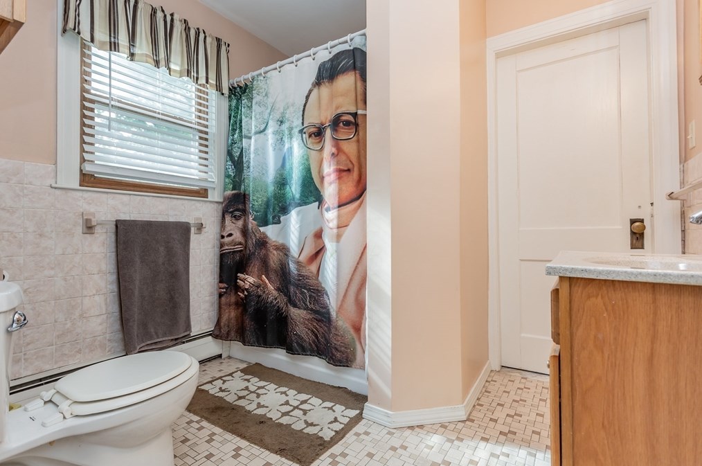 123 Huard St, Fall River MA 02721-3621 exterior