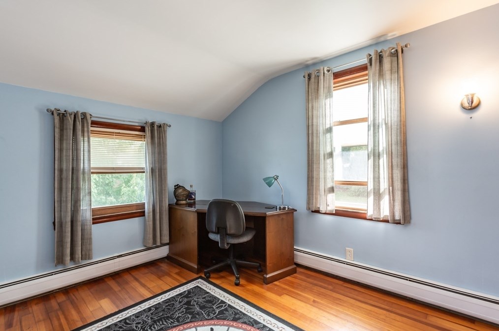 123 Huard St, Fall River MA 02721-3621 exterior