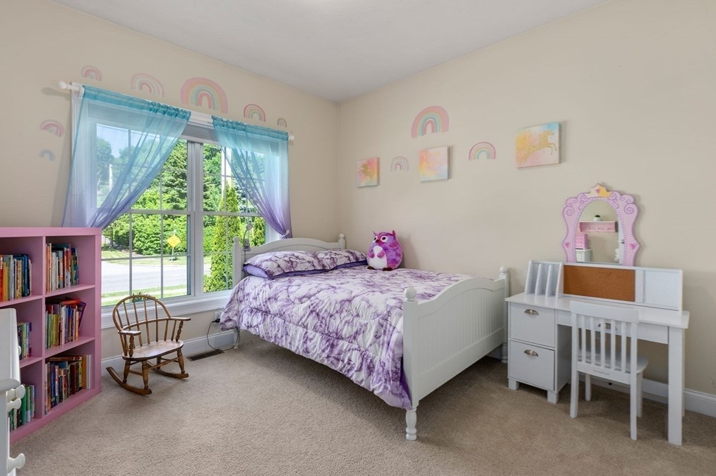 63 Vis Cir, Holden MA 01520-1951 exterior