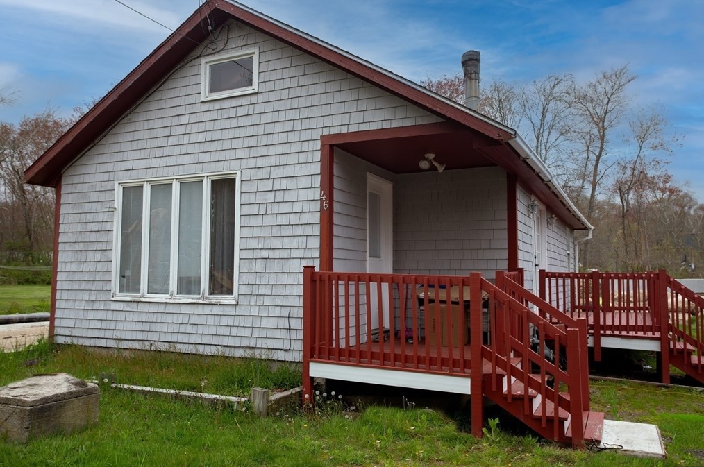 46 Milk Ave, Westport, MA exterior