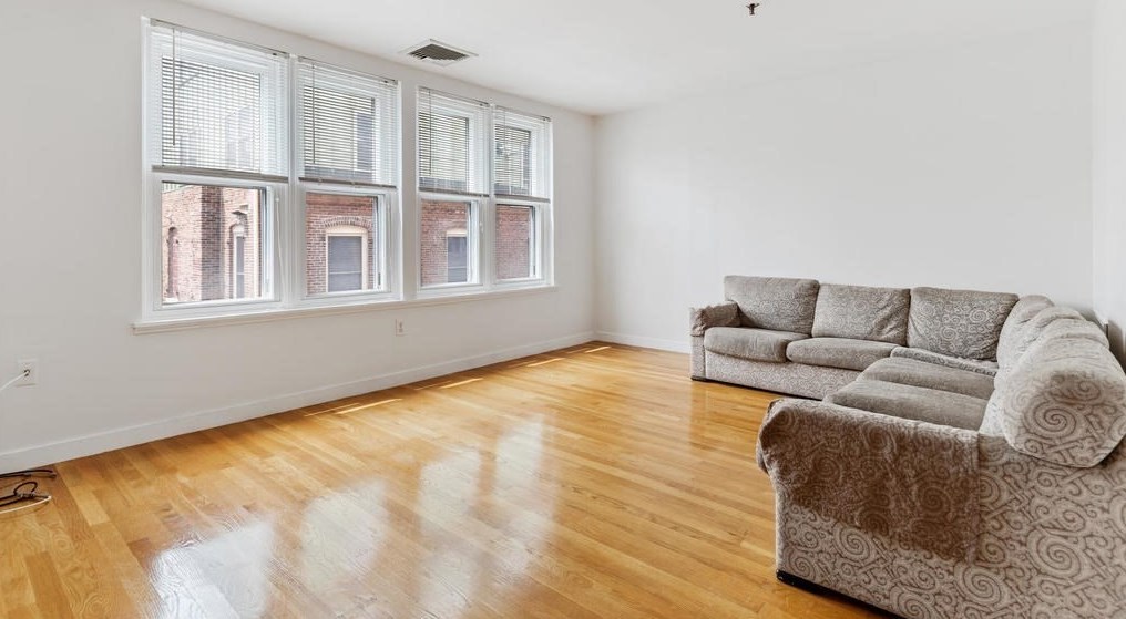 122 Tudor St Apt C, Boston, MA