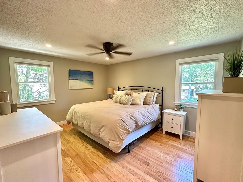 3 Fulton St, Plymouth MA 02360-5229 exterior