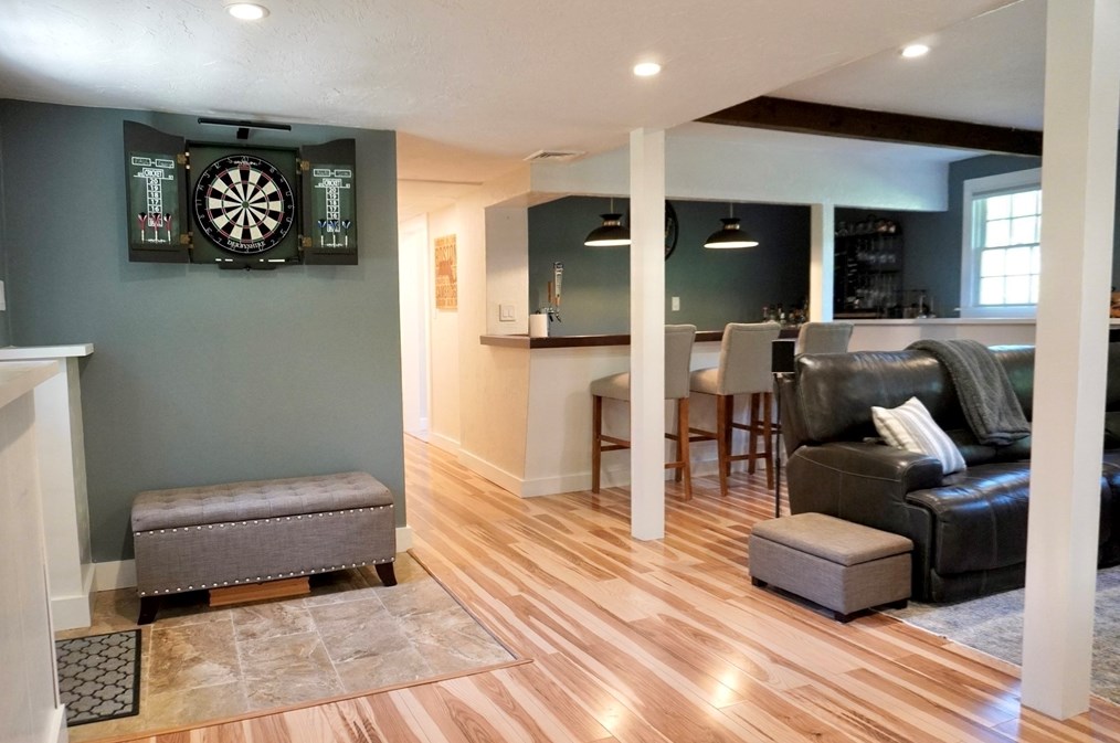 3 Fulton St, Plymouth MA 02360-5229 exterior