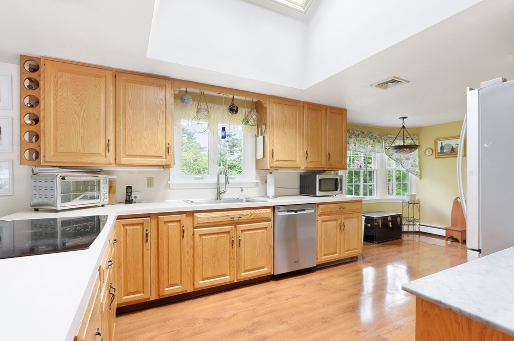 80 Frst Ave Ext, Plymouth MA 02360-4433 exterior