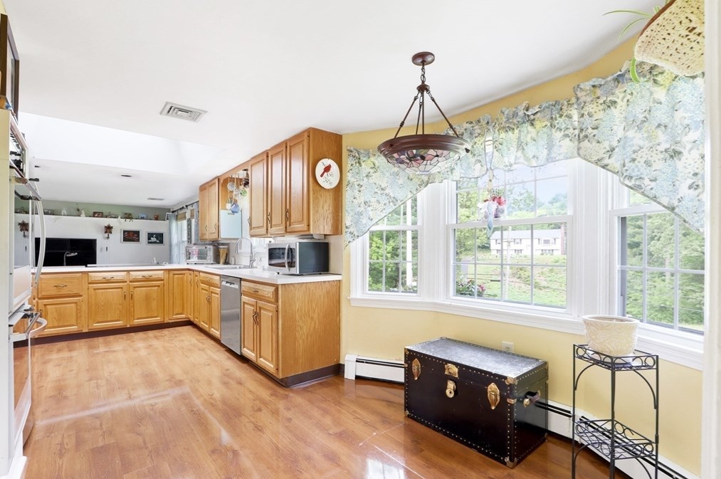 80 Frst Ave Ext, Plymouth MA 02360-4433 exterior