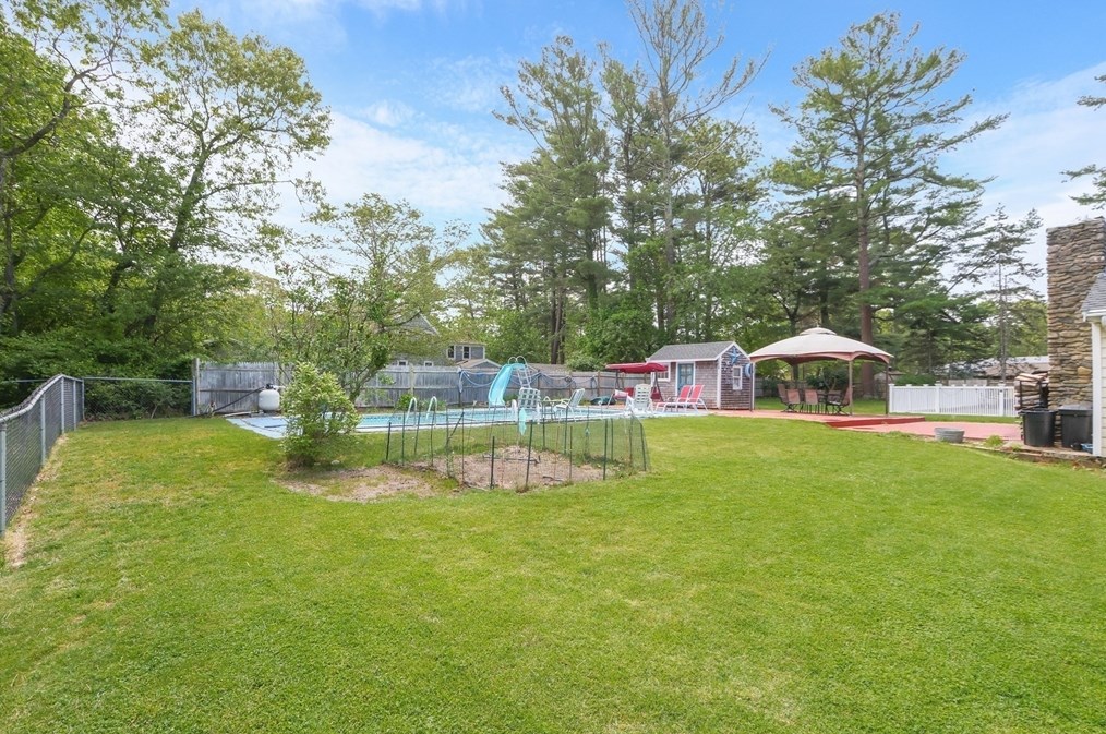 80 Frst Ave Ext, Plymouth MA 02360-4433 exterior