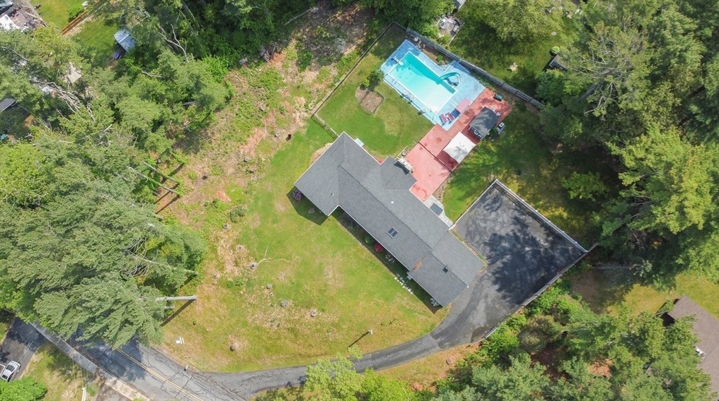 80 Frst Ave Ext, Plymouth MA 02360-4433 exterior