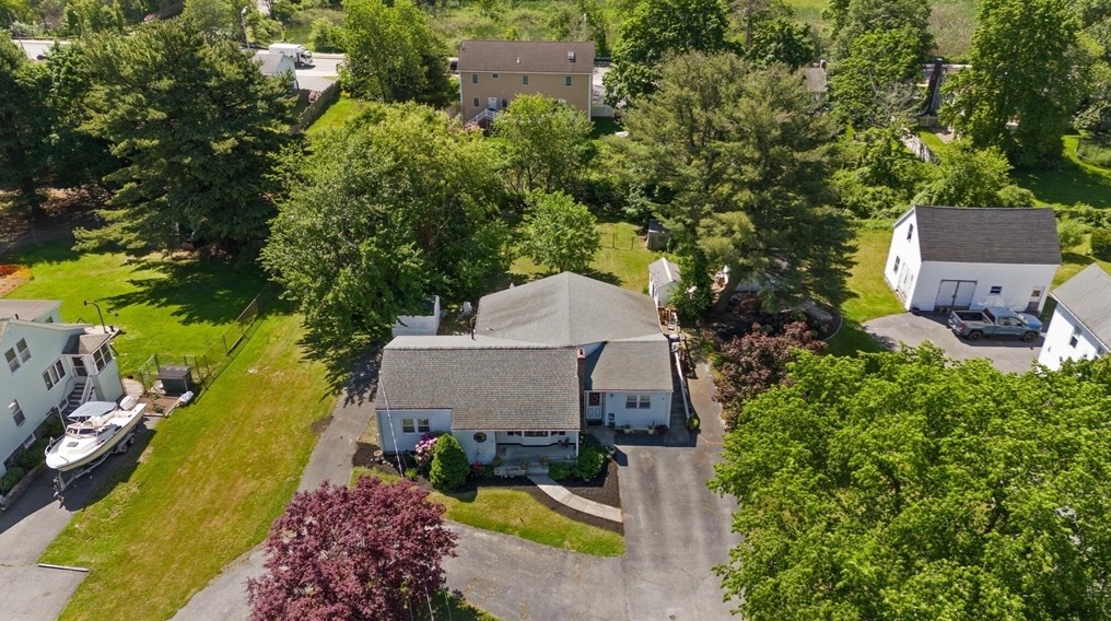 64 Howard St, Saugus MA 01906-4013 exterior