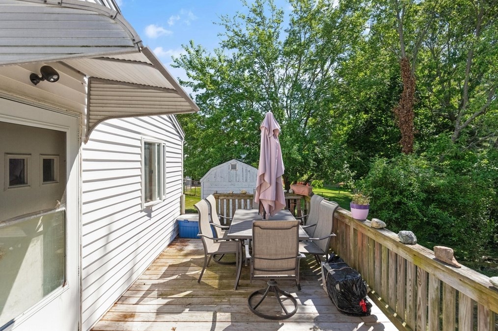 64 Howard St, Saugus MA 01906-4013 exterior