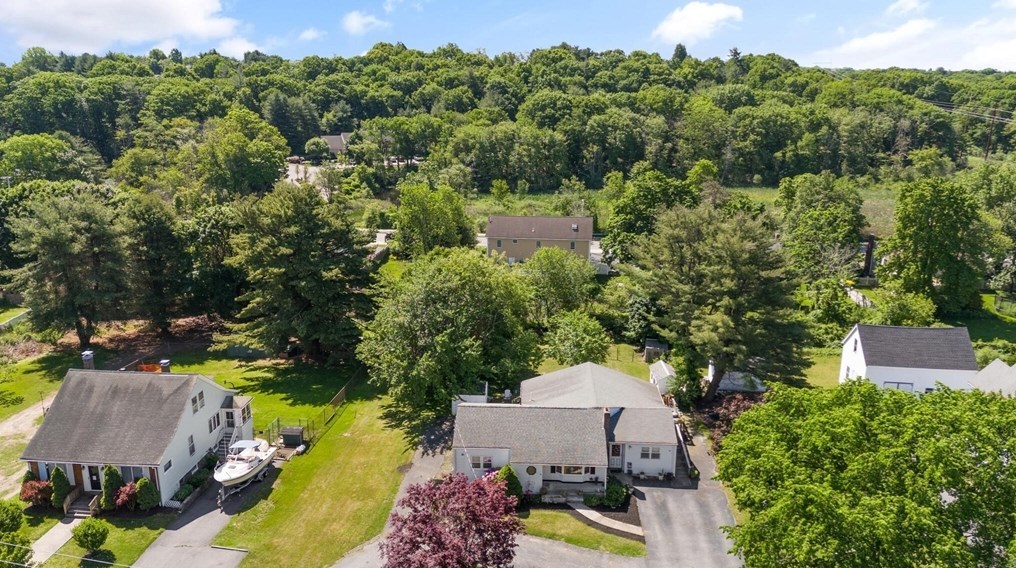 64 Howard St, Saugus MA 01906-4013 exterior