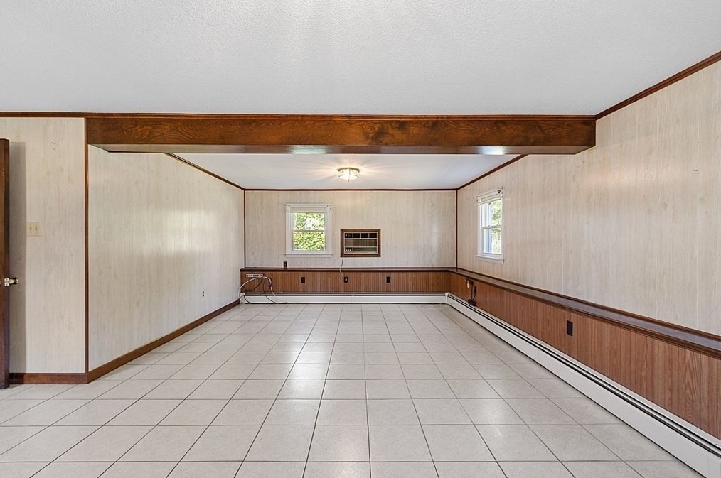 18 Derry Rd, Methuen MA 01844-5605 exterior