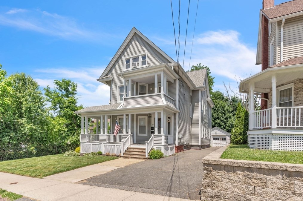 20 Ellerton St, Chicopee, MA 01020