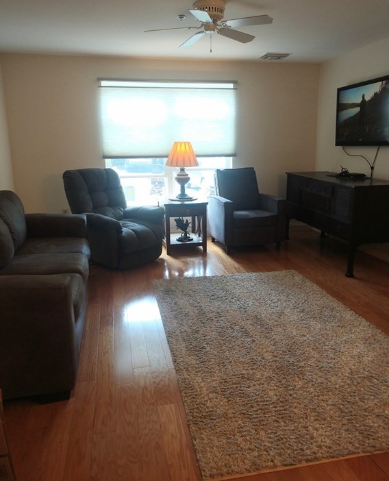 7 Crescent Way, Sturbridge, MA 01518 exterior