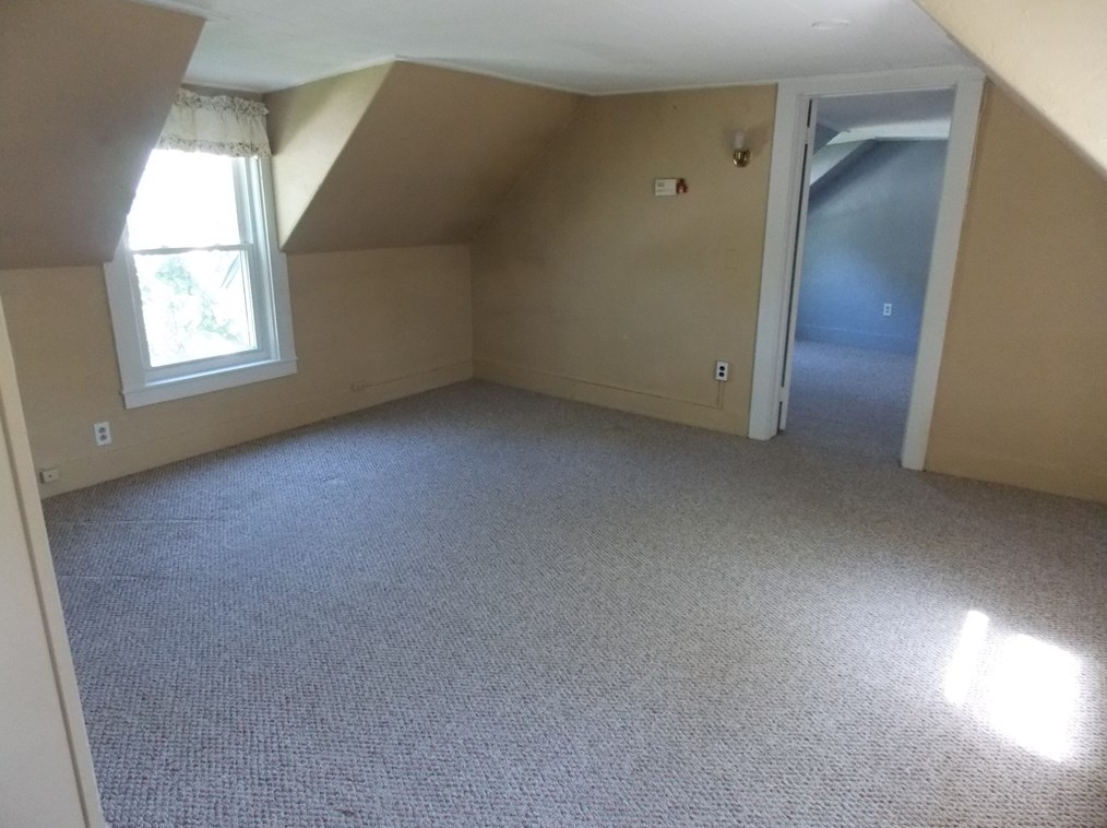 37 Fruit St, Milford MA 01757-3234 exterior