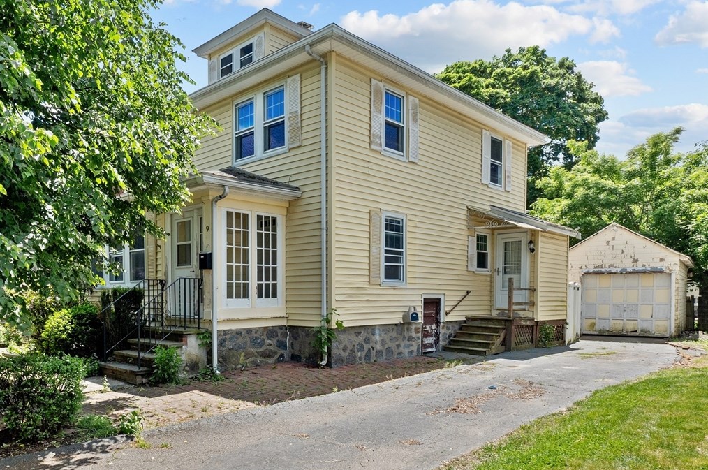 9 Catherine Rd, Milton, MA 02186 exterior