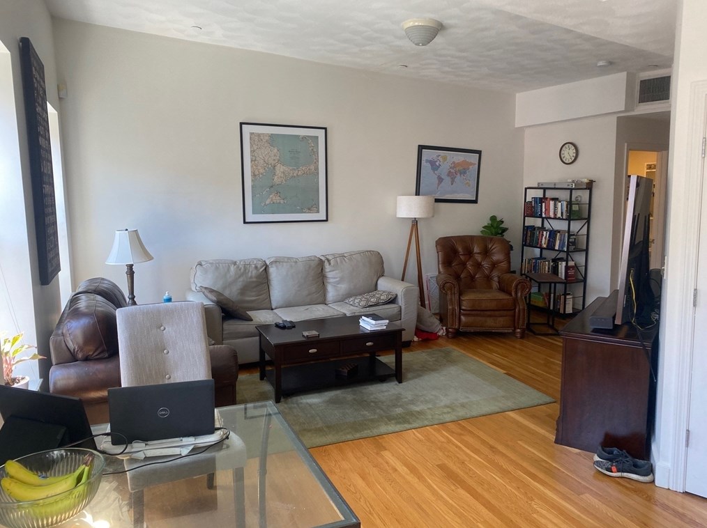 222 North St #8, Boston, MA 02113