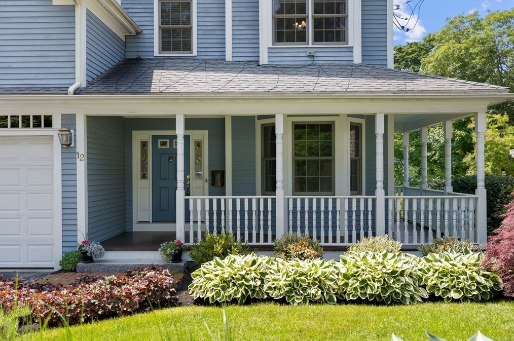 12 Hayes Ln, Lexington, MA 02420 exterior