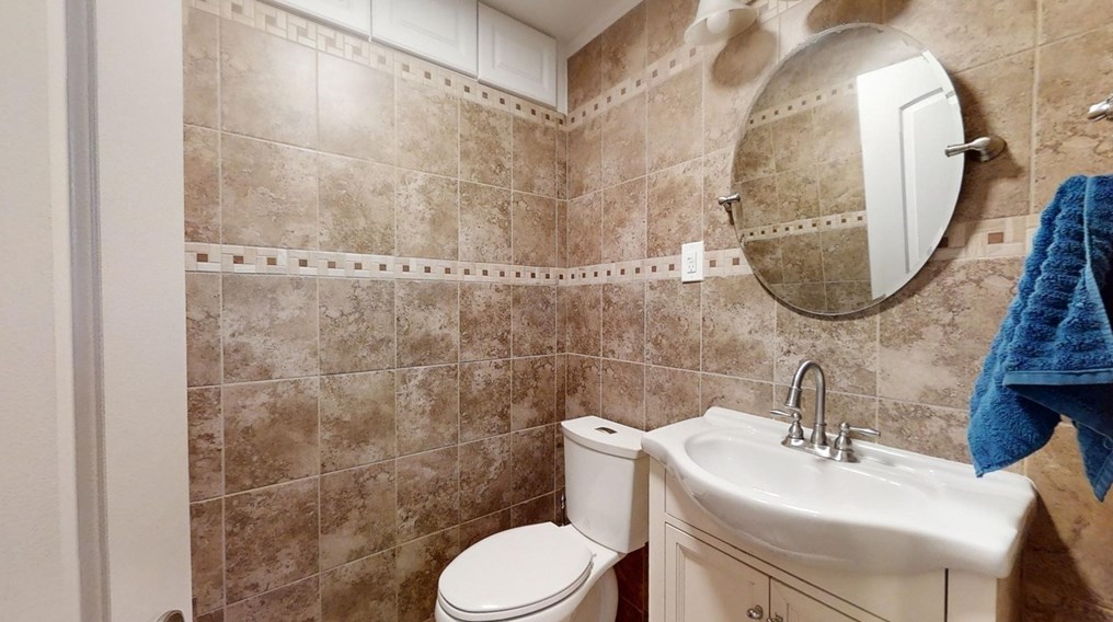 29 17th Ave, Haverhill MA 01830-2620 exterior