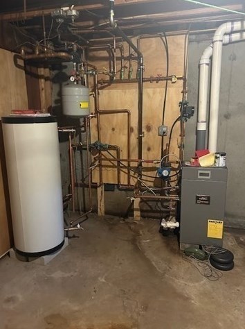 235 Daniels St, Franklin MA 02038-1104 exterior