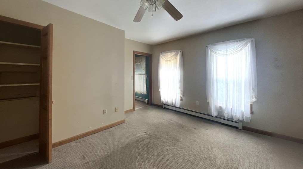 49 Arlington St, Fitchburg MA 01420-2246 exterior