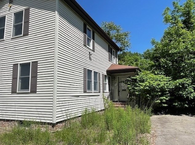 559 Pleasant St, Weymouth, MA 02190 exterior