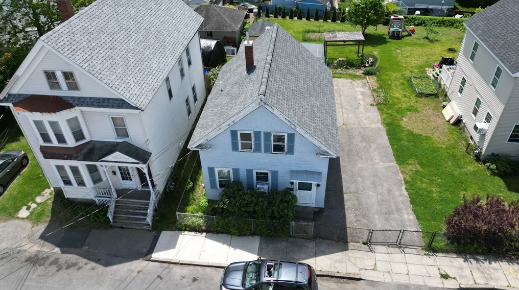 189 Emmett St, Lawrence MA 01843-1214 exterior