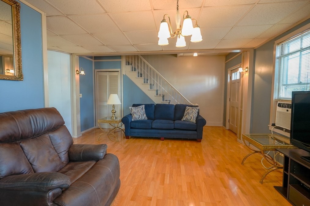 189 Emmett St, Lawrence MA 01843-1214 exterior