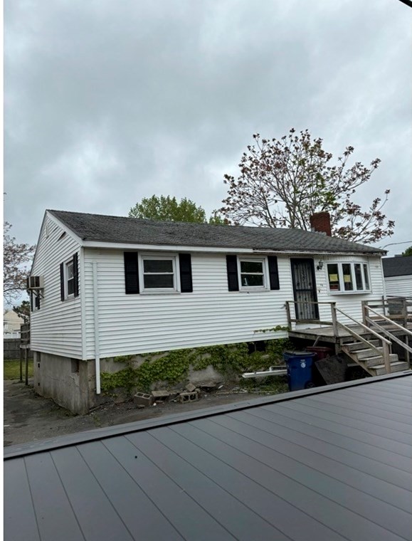 146 Dolphin Ave, Pt Of Pines, MA 02151 exterior