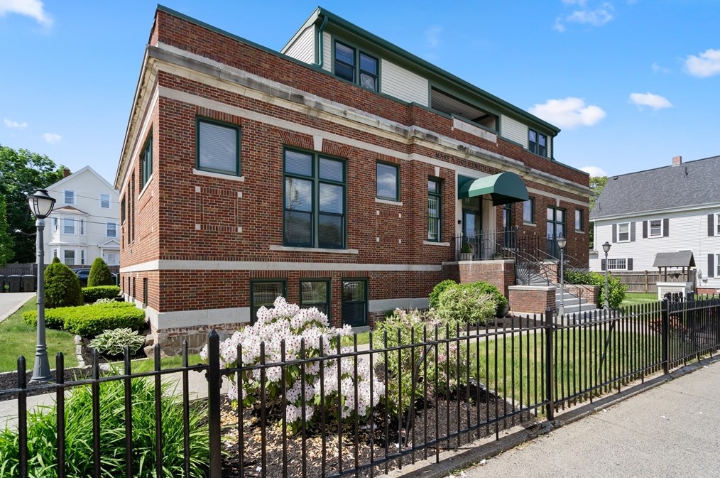 15 Parrott St, Lynn, MA 01902 exterior