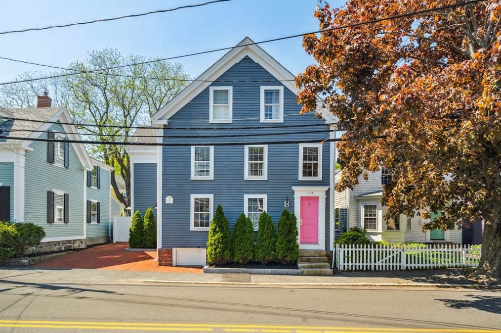 101 Elm St, Marblehead, MA 01945