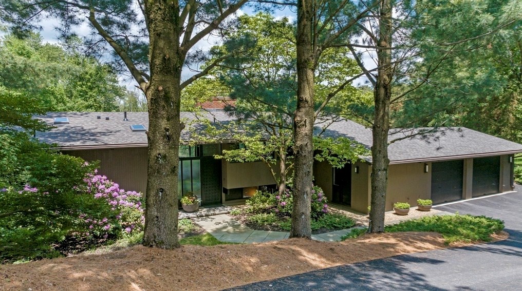 345 Cartwright Rd, Wellesley, MA 02482 exterior