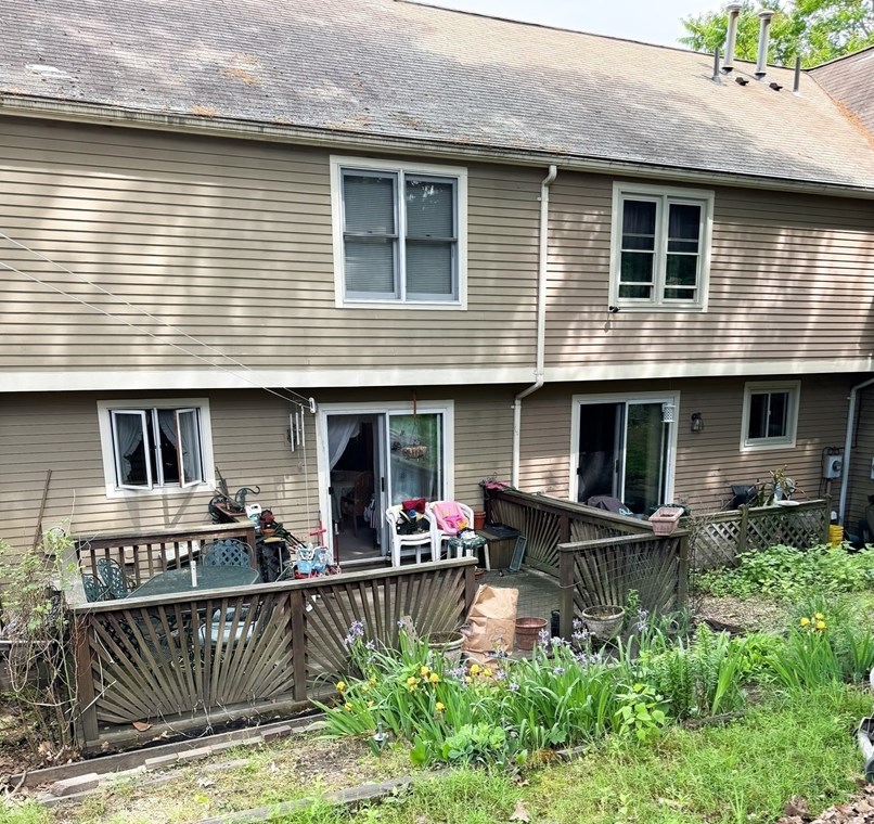 88 Dana Ave, Worcester MA  01604-3104 exterior