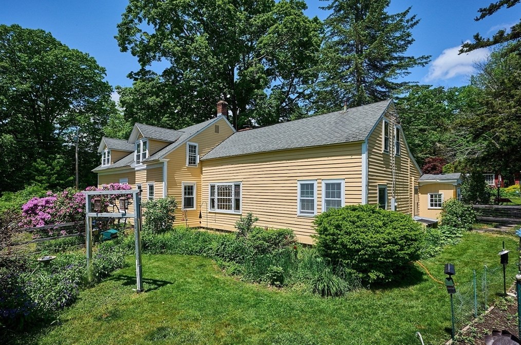 30 Smith Rd, Ashfield, MA 01330 exterior