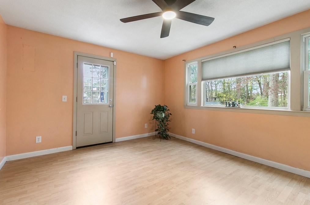 494 Tiffany St, Springfield MA  01108-3346 exterior