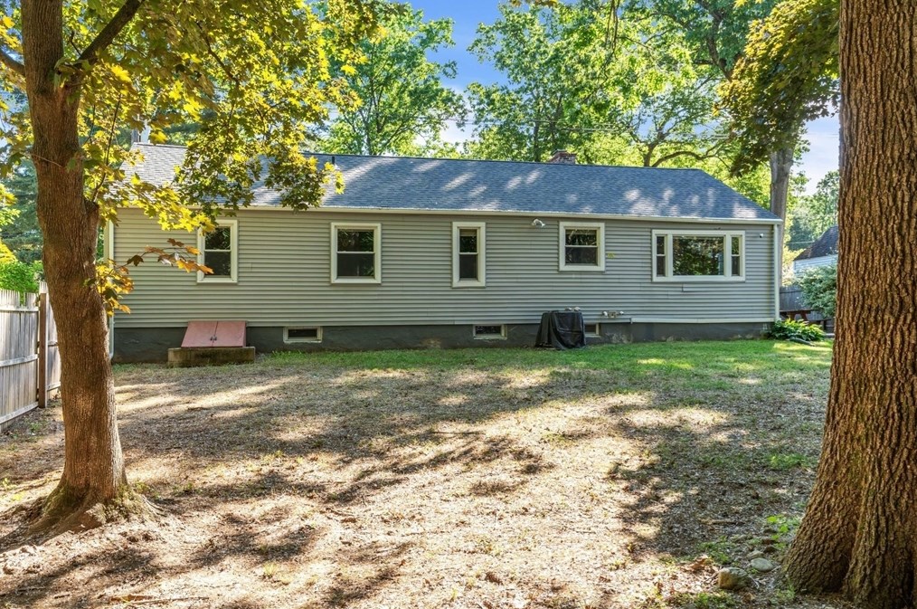 494 Tiffany St, Springfield MA  01108-3346 exterior