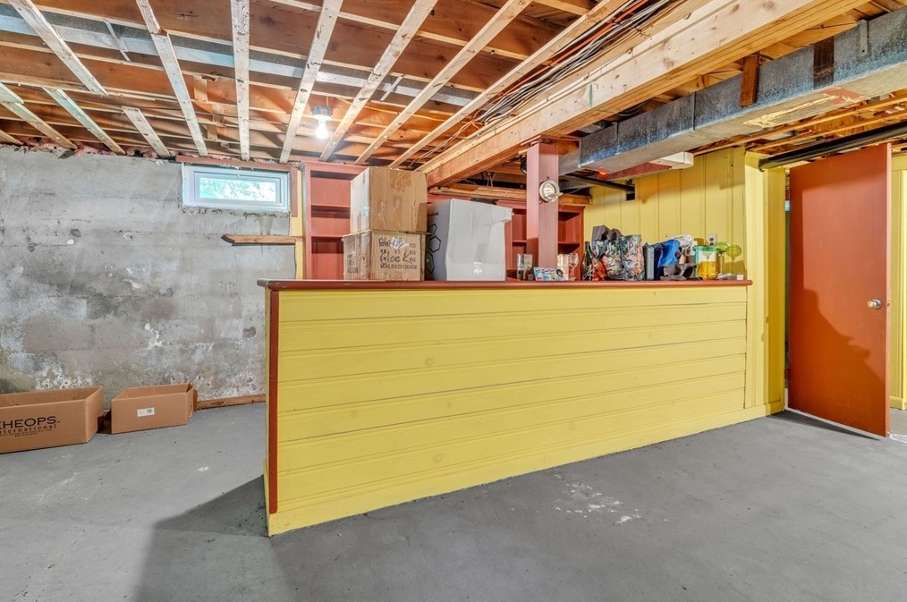 494 Tiffany St, Springfield MA  01108-3346 exterior